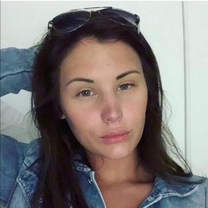 Meet your Posher, April